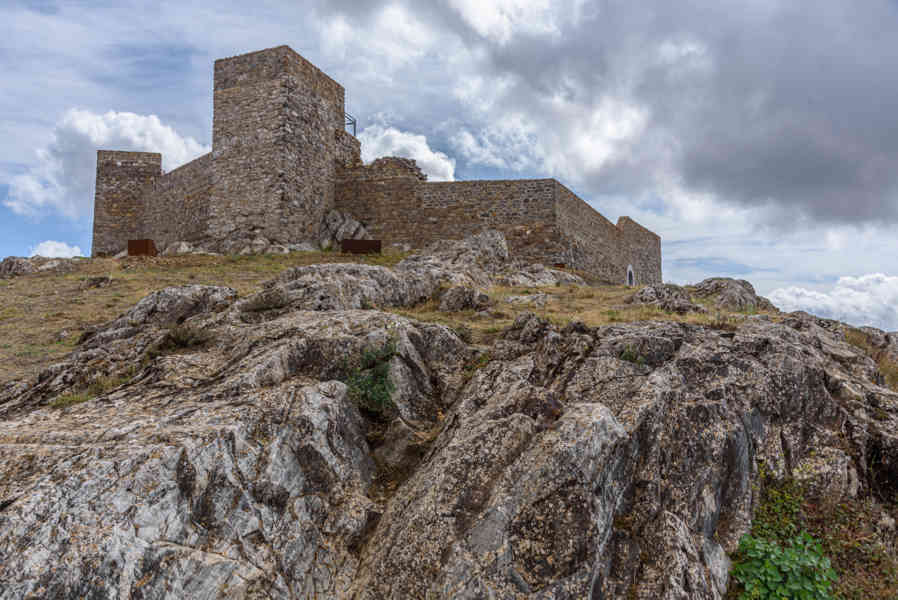 Huelva - Aracena 35 - castillo de Aracena.jpg